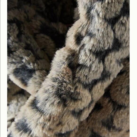 NWT Anthropologie Remy Faux Fur Cowl Scarf - Picture 3 of 3